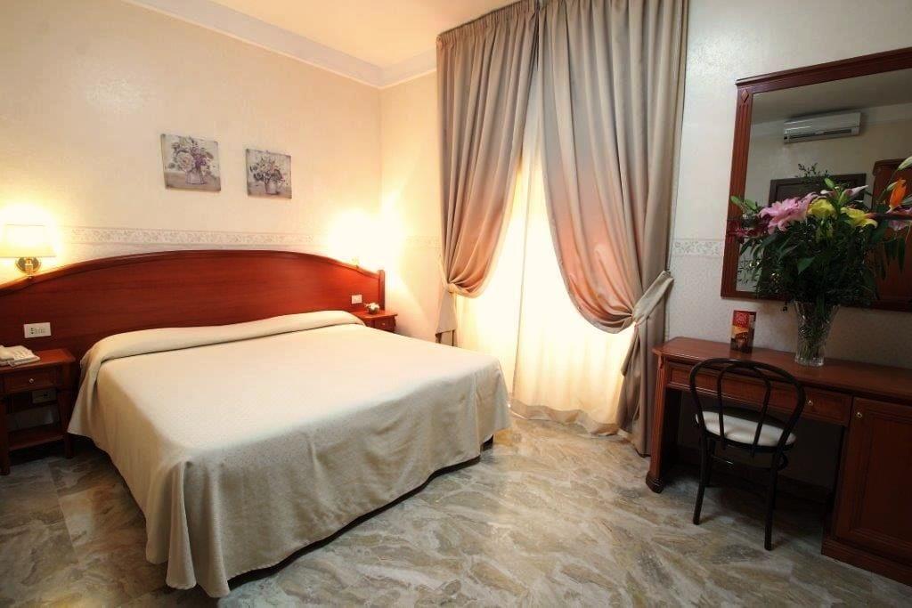 Hotel Orazia Rome Exterior photo