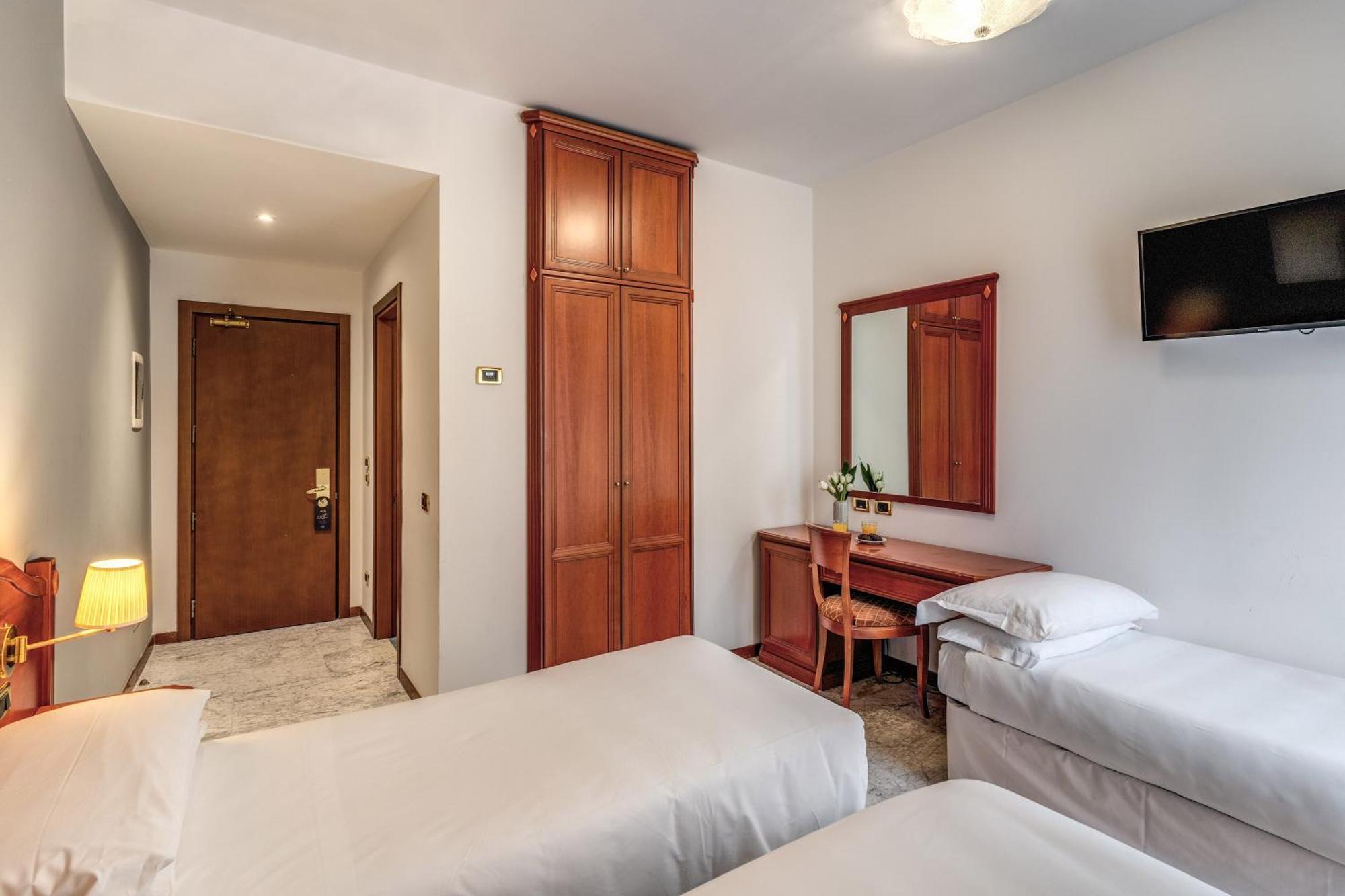 Hotel Orazia Rome Exterior photo